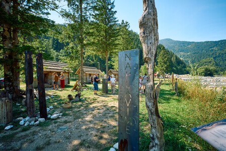 Razstava NAPLAVIME v etno vasi (foto Janez Kotar)